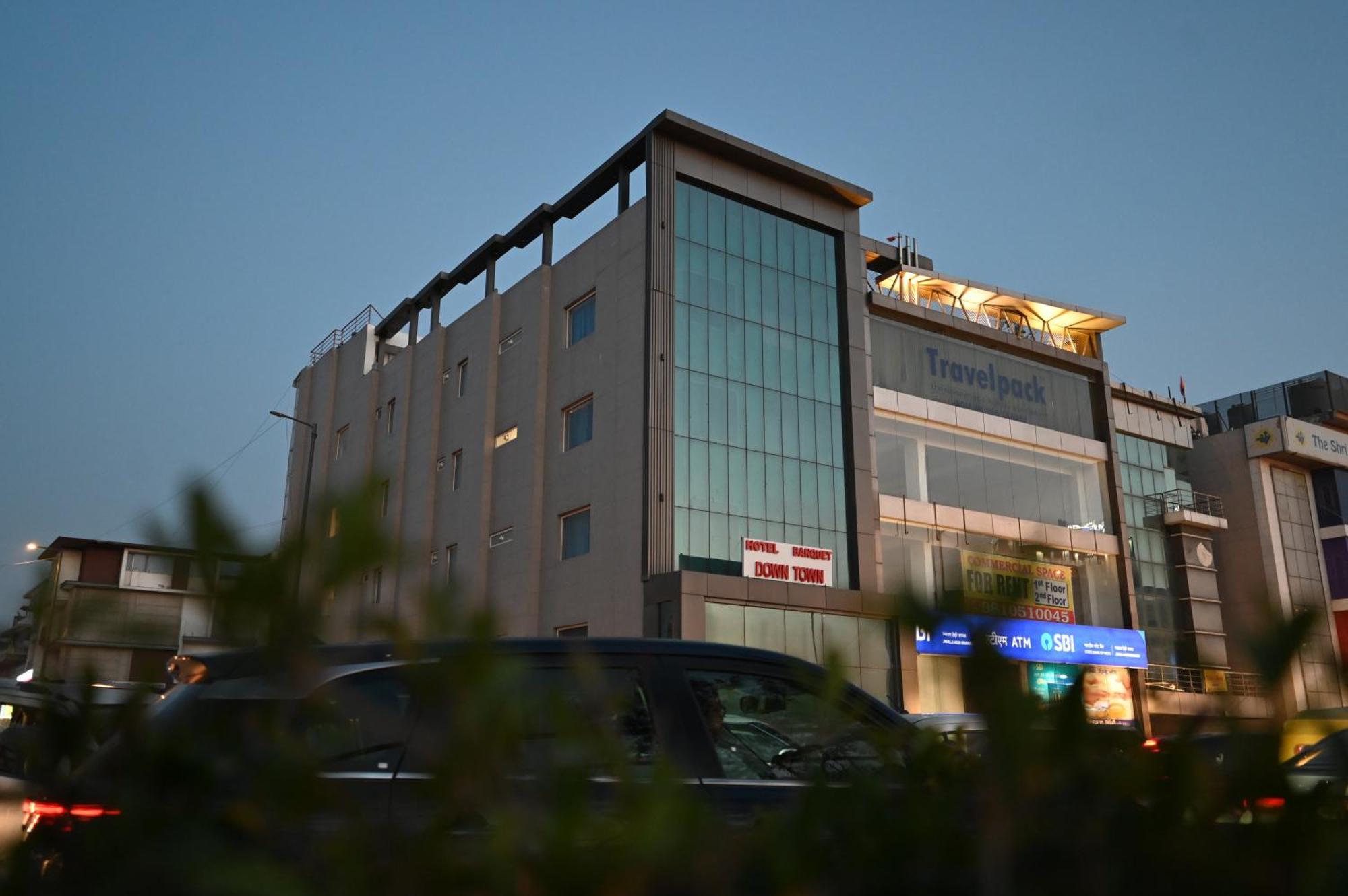 Hotel Down Town Paschim Vihar Delhi  Exterior photo