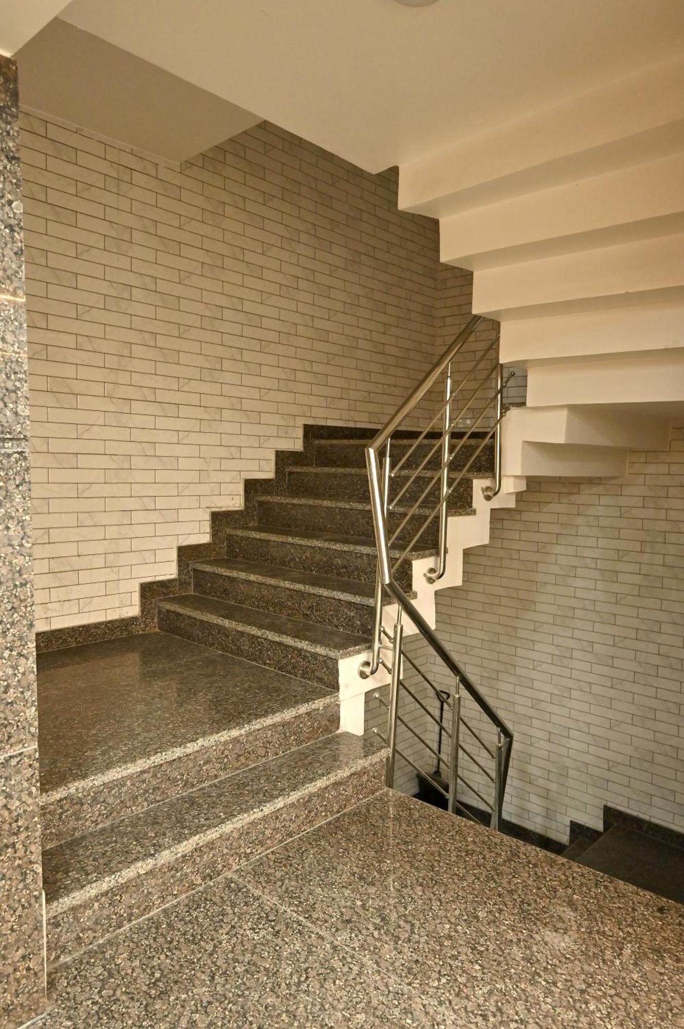 Hotel Down Town Paschim Vihar Delhi  Exterior photo